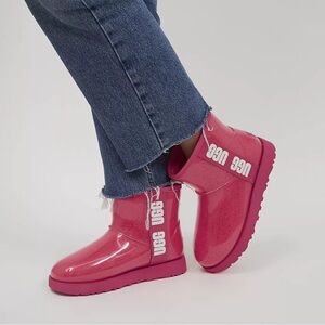 UGG Women's Classic Clear Pink Waterproof Rain Boots size 8